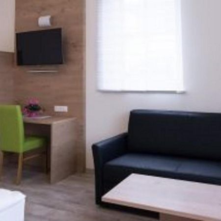 Bauers Gaestehaus Obersiebenbrunn Dış mekan fotoğraf