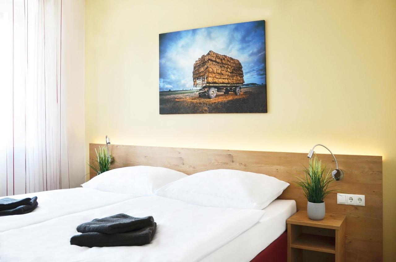 Bauers Gaestehaus Obersiebenbrunn Dış mekan fotoğraf